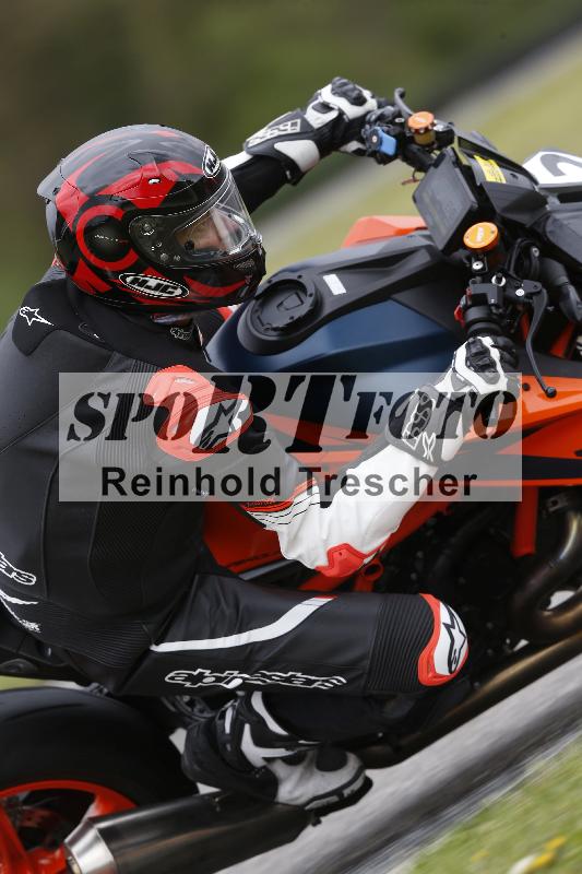 Archiv-2025/06 18.04.2025 Speer Racing ADR/Gruppe gelb/2